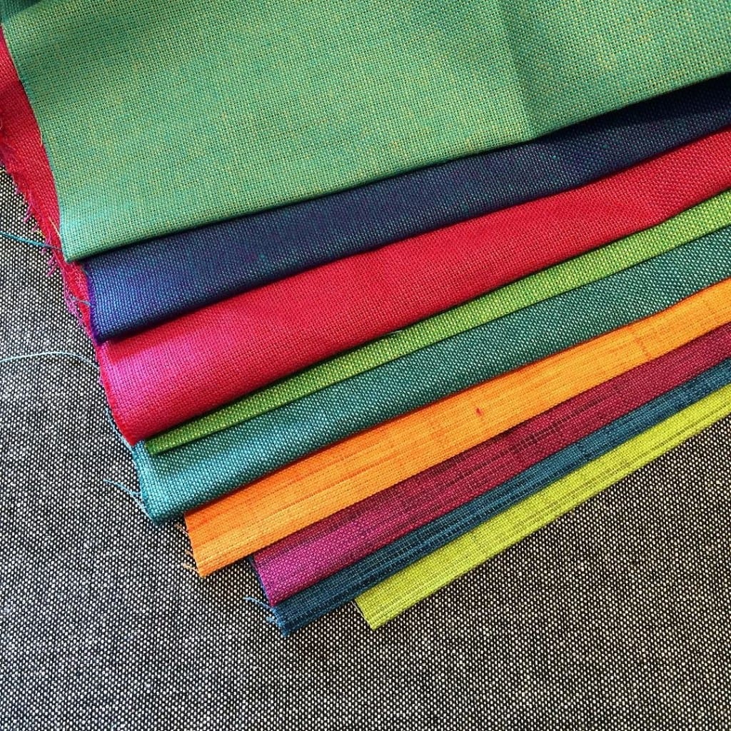 Turnstyle quilt pattern by Amy Ellis in Moda Cross Weave fabrics - AmysCreativeSide.com