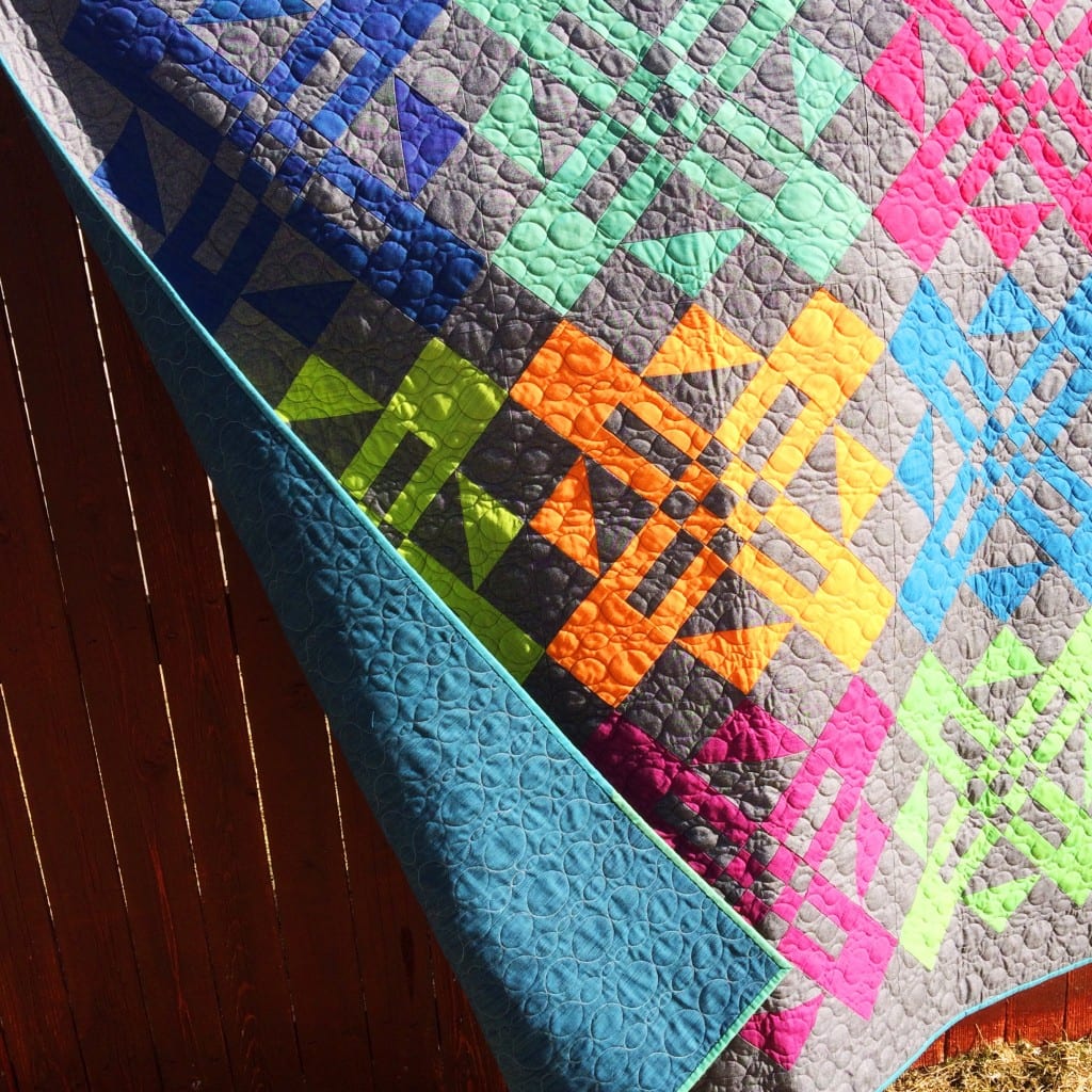 Turnstyle quilt pattern by Amy Ellis in Moda Cross Weave fabrics - AmysCreativeSide.com