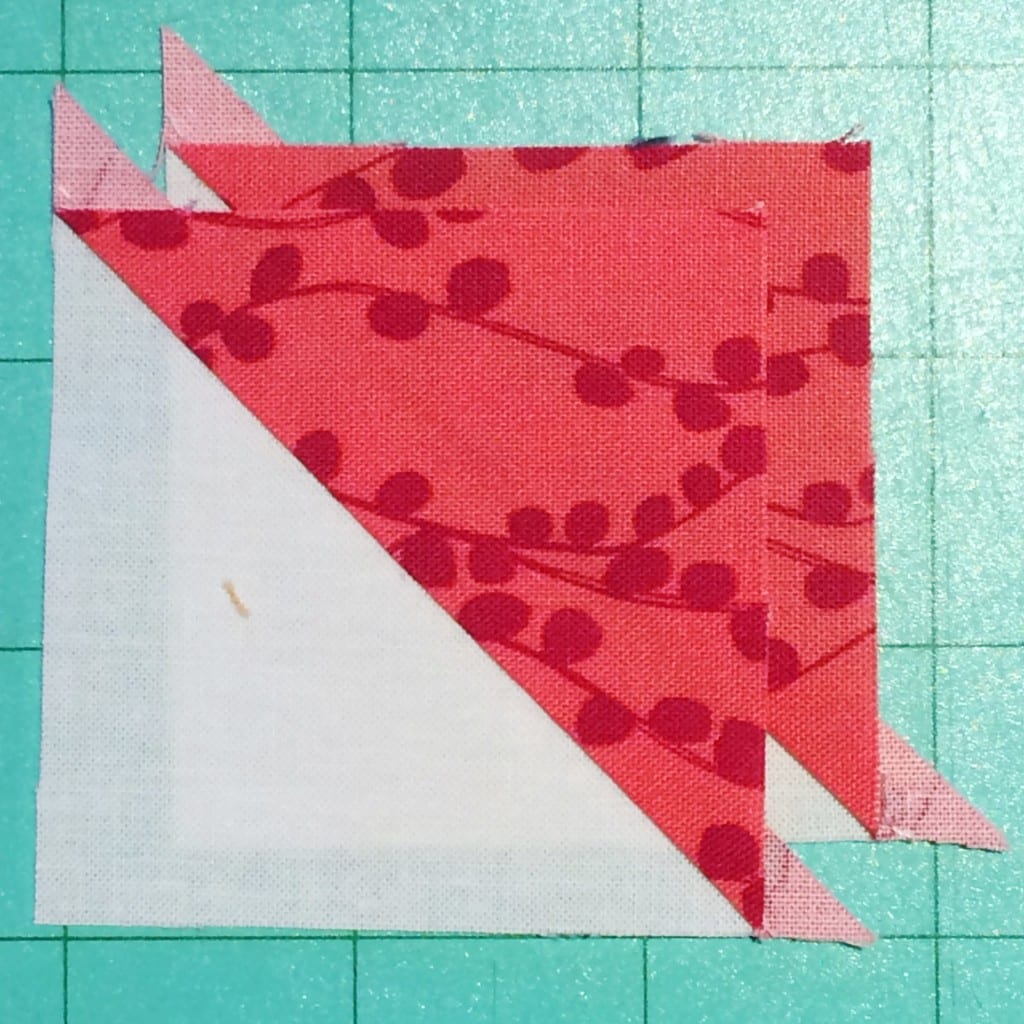Half-Square Triangles Two Ways! - AmysCreativeSide.com